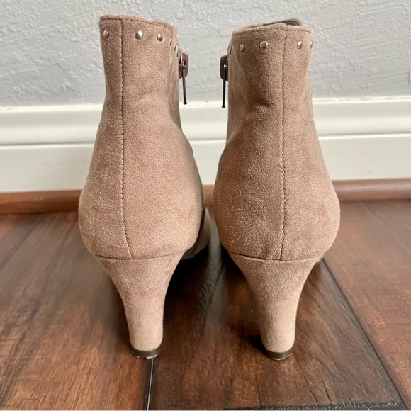 Like NEW Aerosoles Studded Booties - Picture 6 of 10